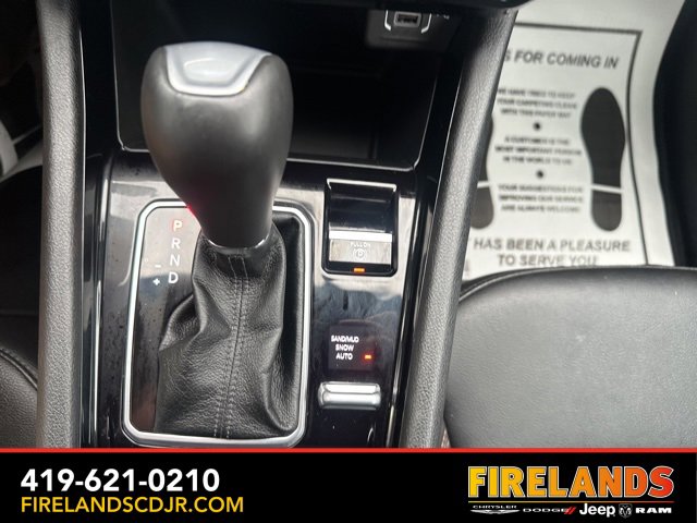 Used 2024 Jeep Compass Limited image 28