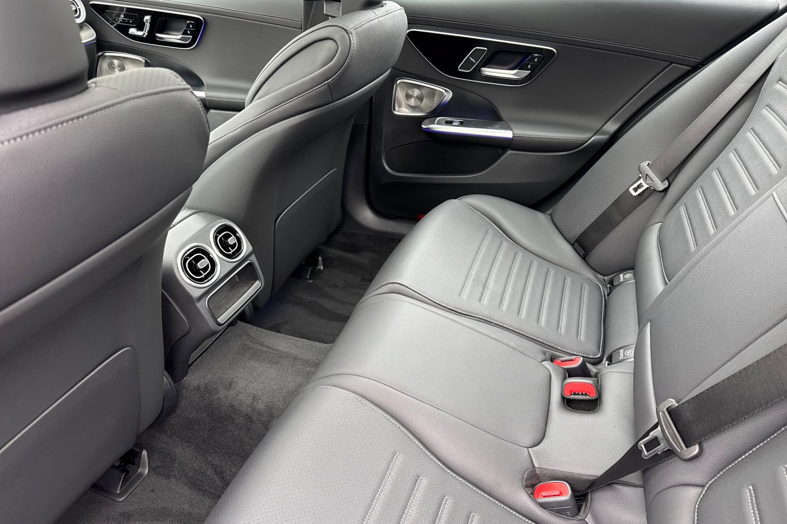 New 2026 Mercedes-Benz C 300 4MATIC Sedan image 12