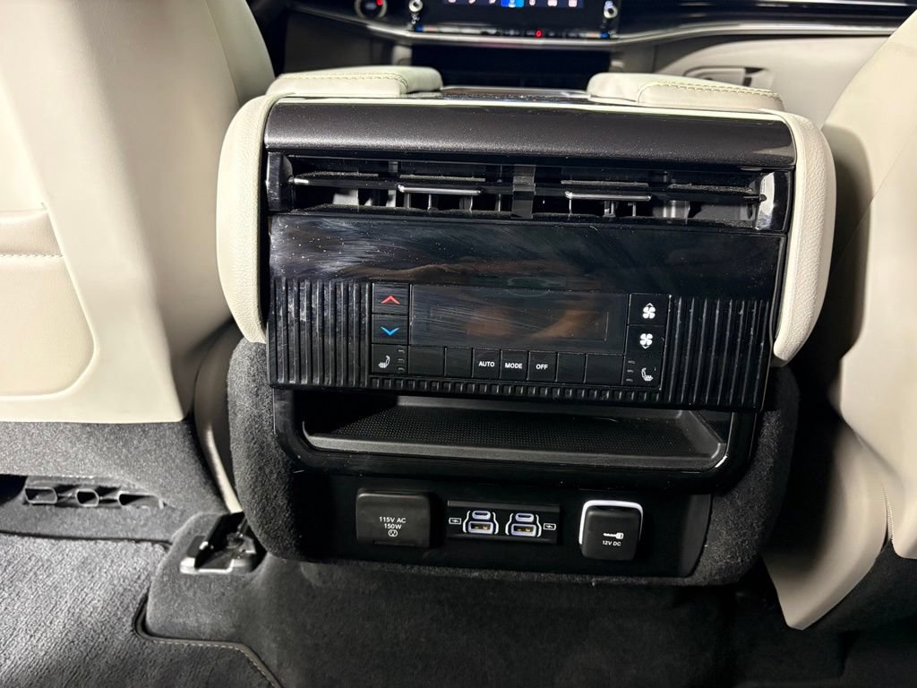 Used 2022 Jeep Wagoneer Series I w/ Convenience Group I RWD image 47