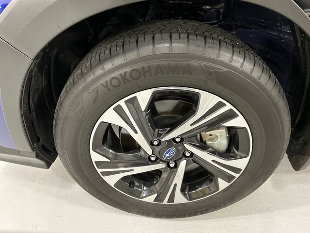Used 2025 Subaru Crosstrek 2.0i Premium image 8