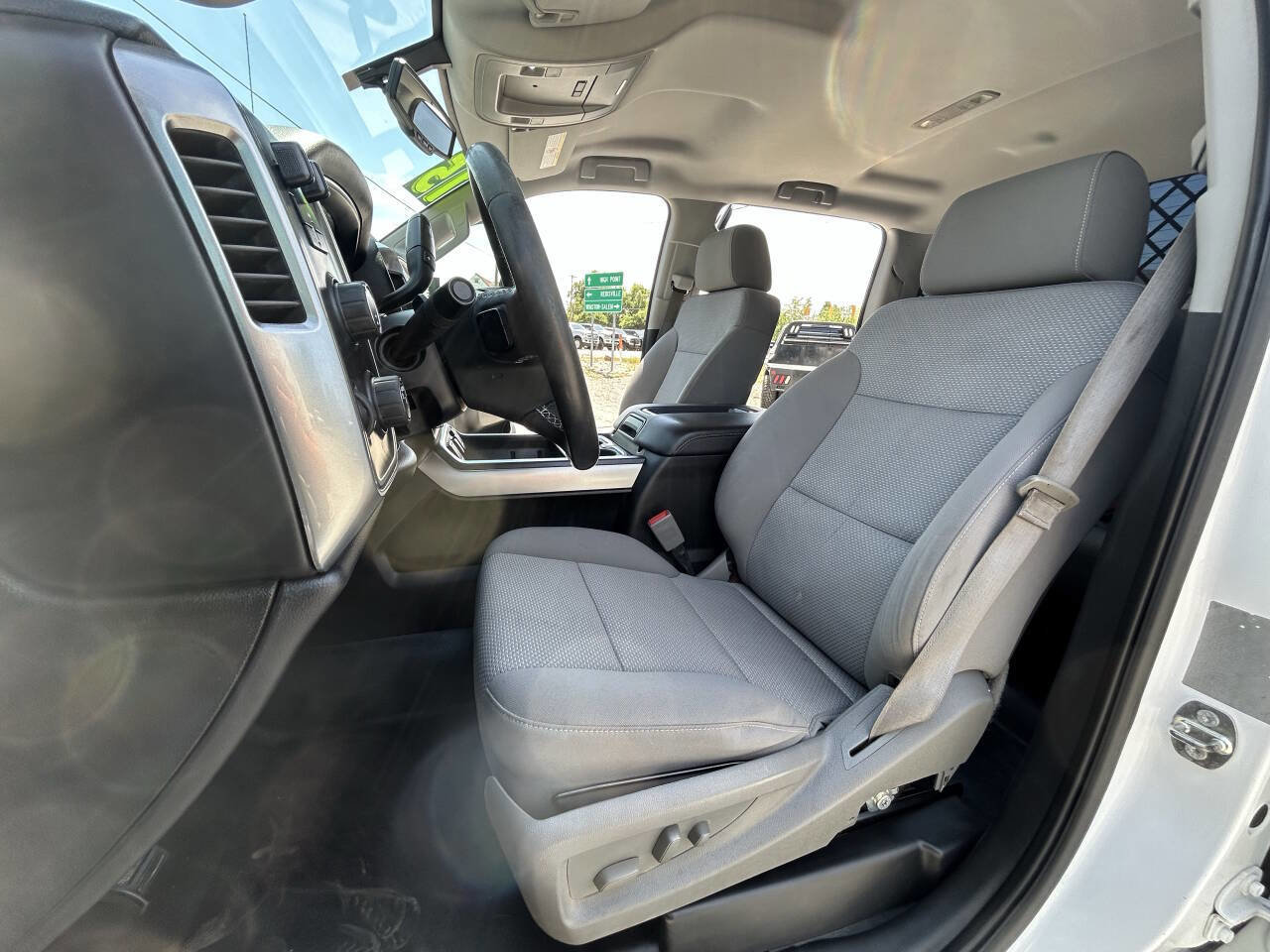 Used 2015 Chevrolet Silverado 3500 LT w/ LT Convenience Package AWD/4WD image 18