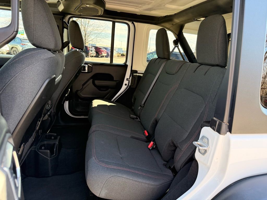 Used 2025 Jeep Wrangler Unlimited Rubicon image 29