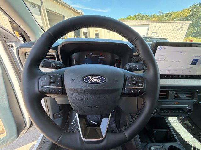 Used 2026 Ford Maverick Lariat w/ 4K Tow Package AWD/4WD image 24