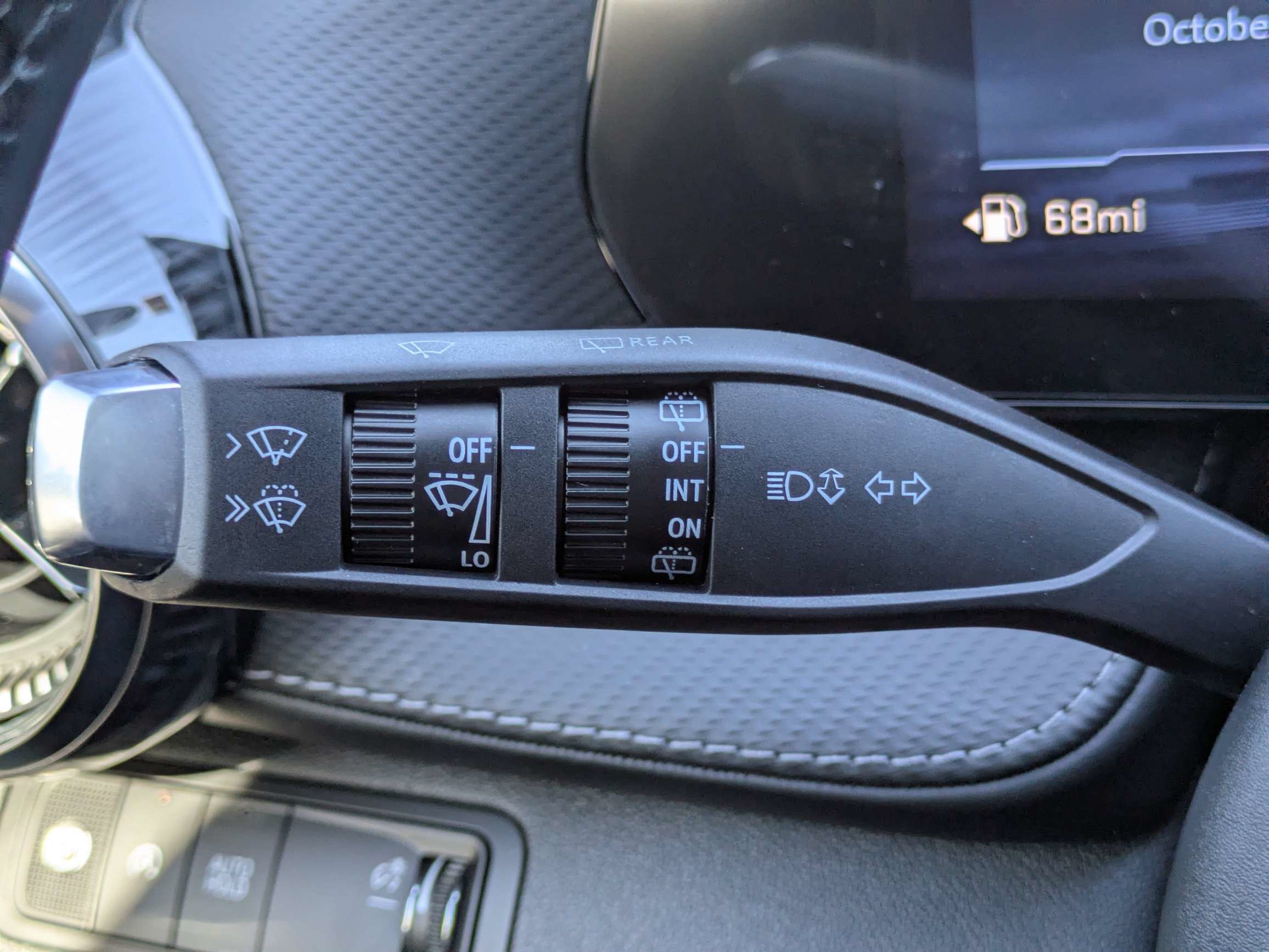 New 2027 Chevrolet Equinox LT w/ Convenience Package II FWD image 19