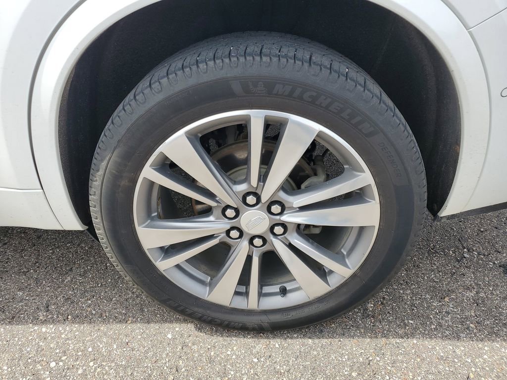 Used 2020 Cadillac XT6 Premium Luxury AWD/4WD image 33