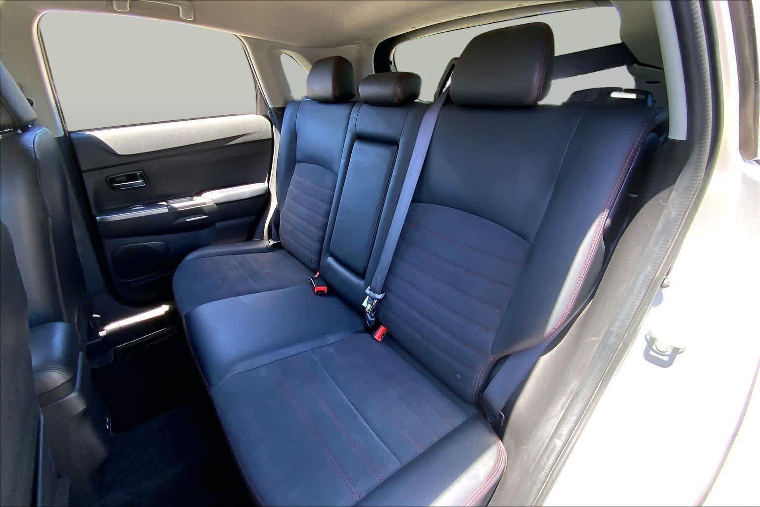 Used 2024 Mitsubishi Outlander Sport SE AWD/4WD image 20