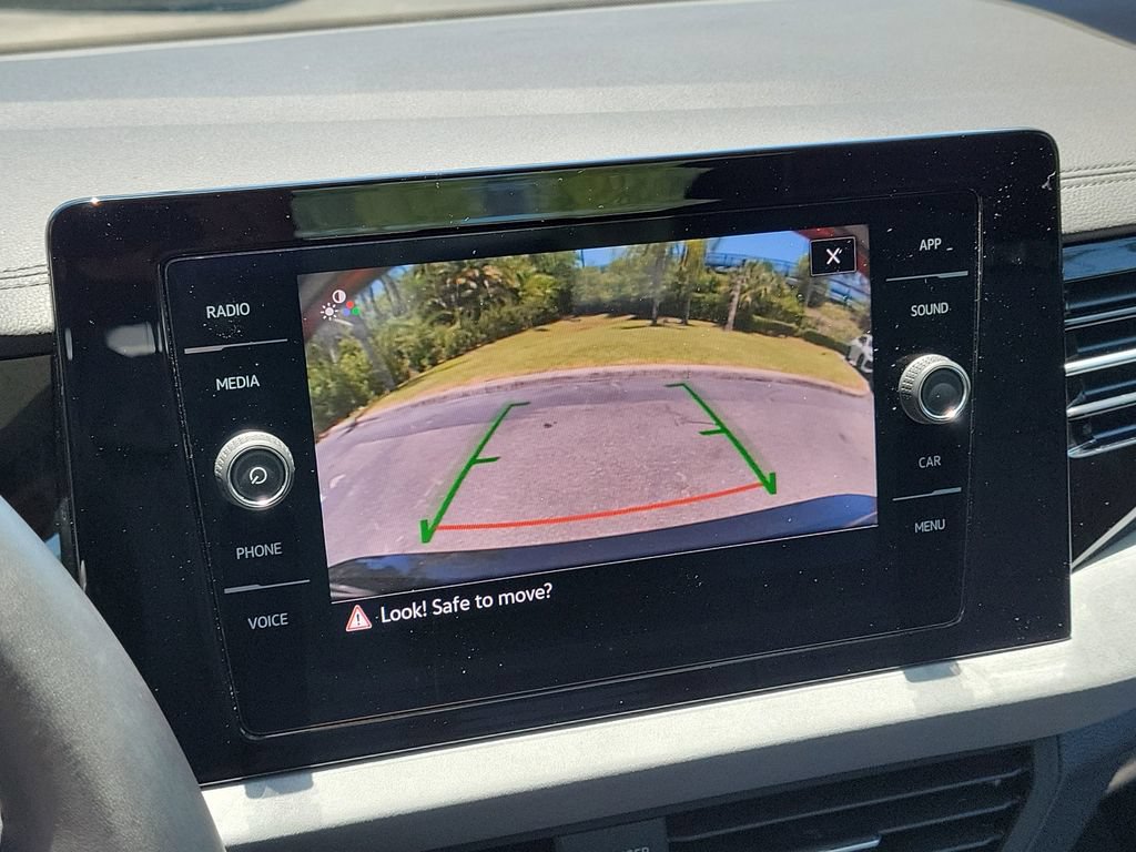 Used 2025 Volkswagen Jetta SE w/ Sunroof Package FWD image 23