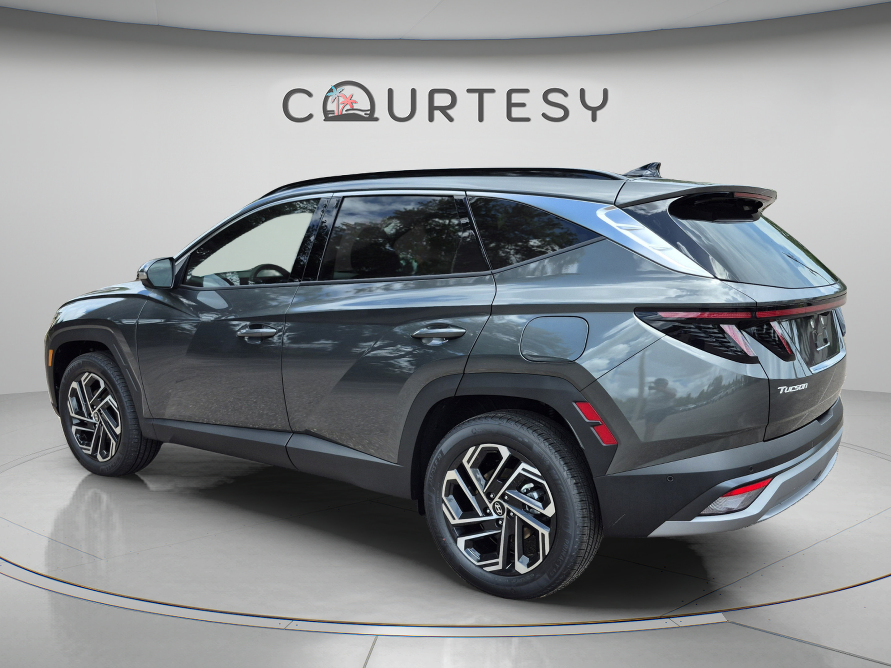 New 2026 Hyundai Tucson Limited AWD/4WD image 3