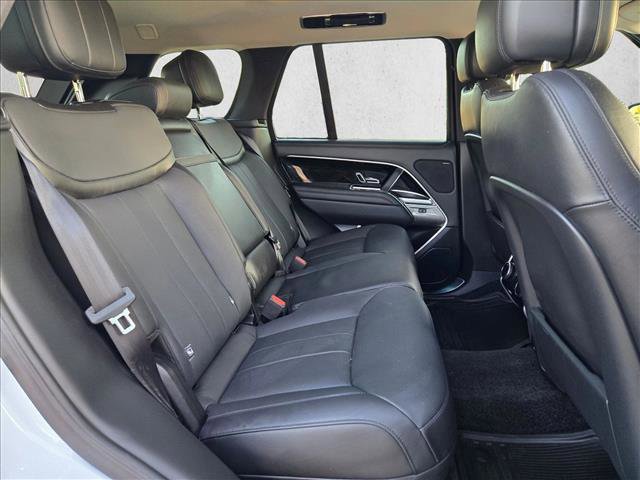 Used 2024 Land Rover Range Rover SE AWD/4WD image 21