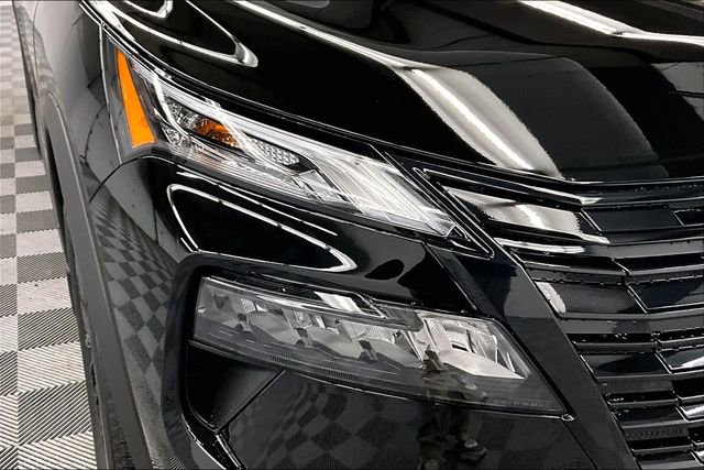 New 2026 Nissan Rogue SV image 14