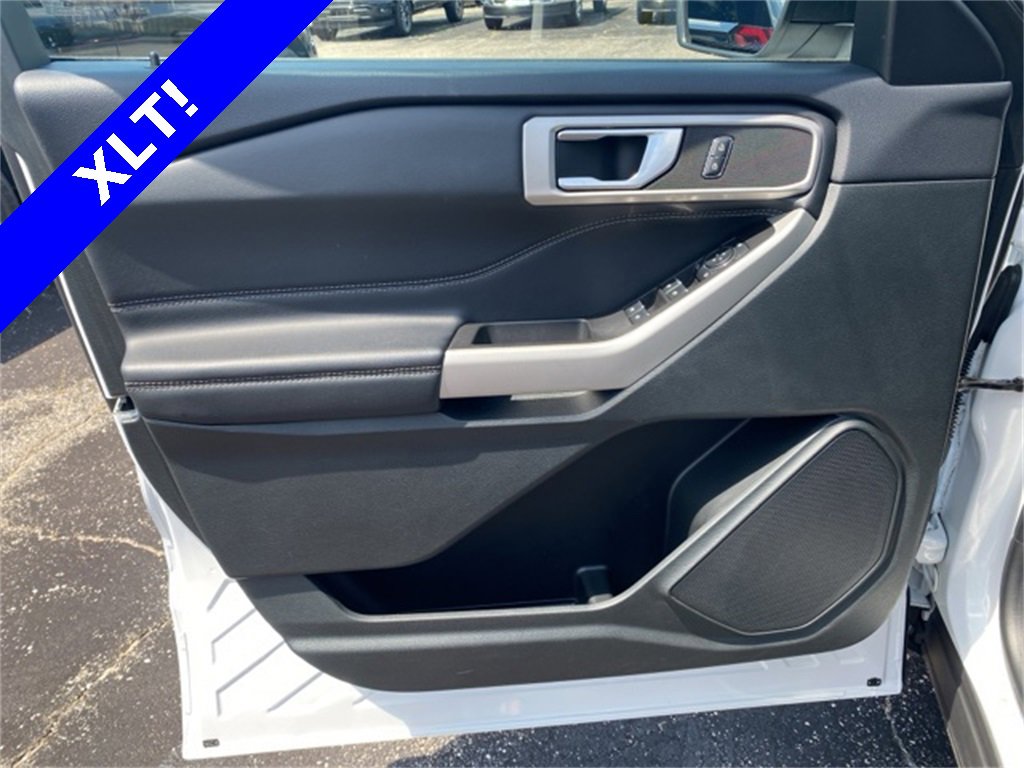 Used 2024 Ford Explorer XLT w/ Equipment Group 202A image 22