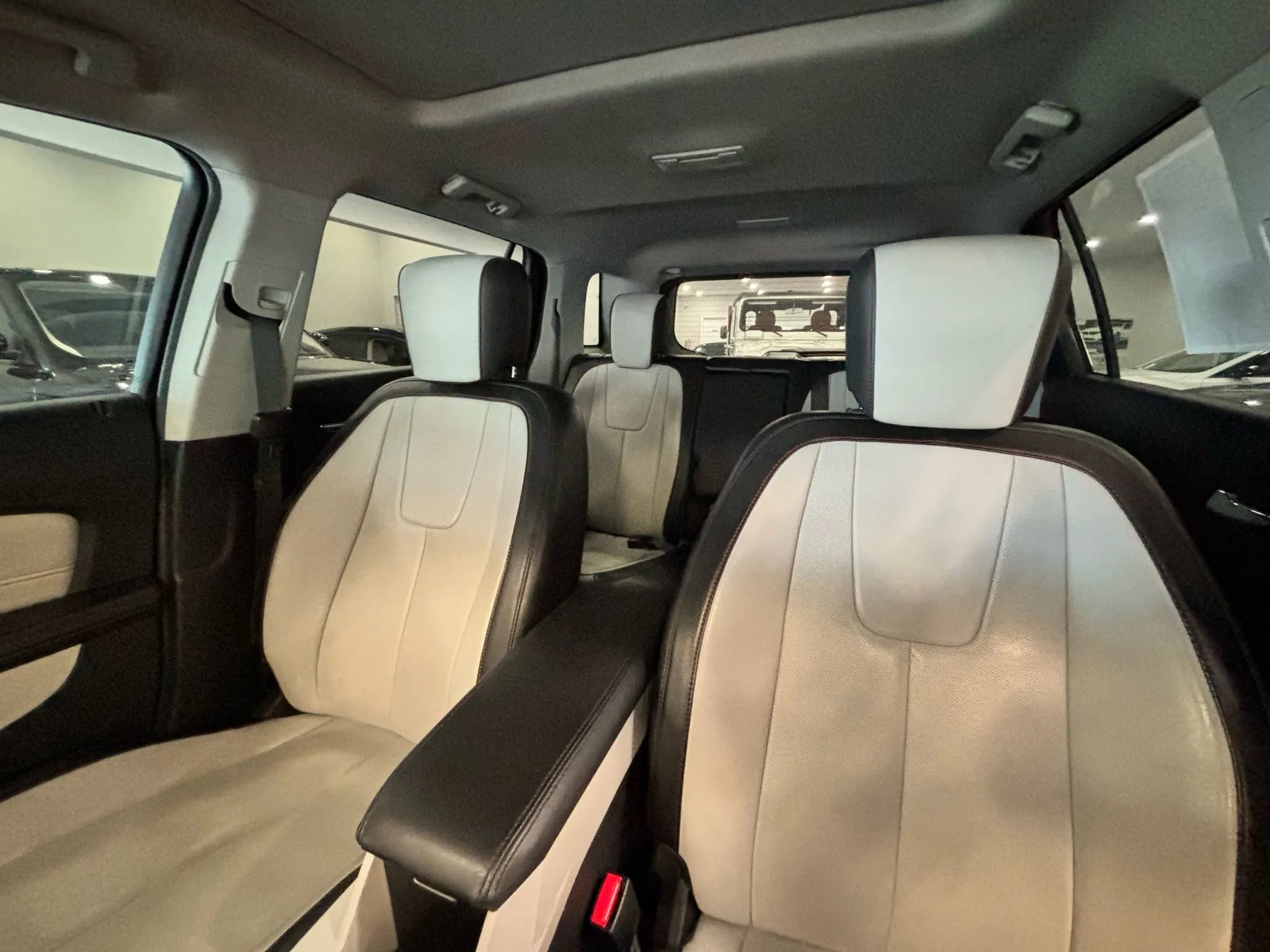 Used 2016 GMC Terrain SLT w/ Open Road Package image 10