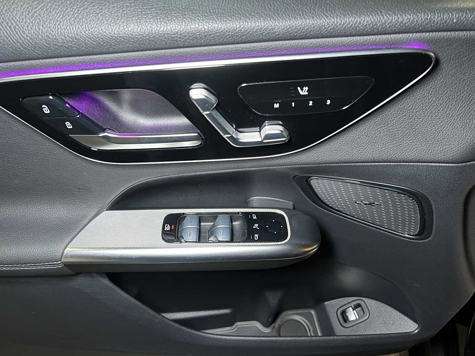 Certified 2025 Mercedes-Benz GLC 300 4MATIC image 22