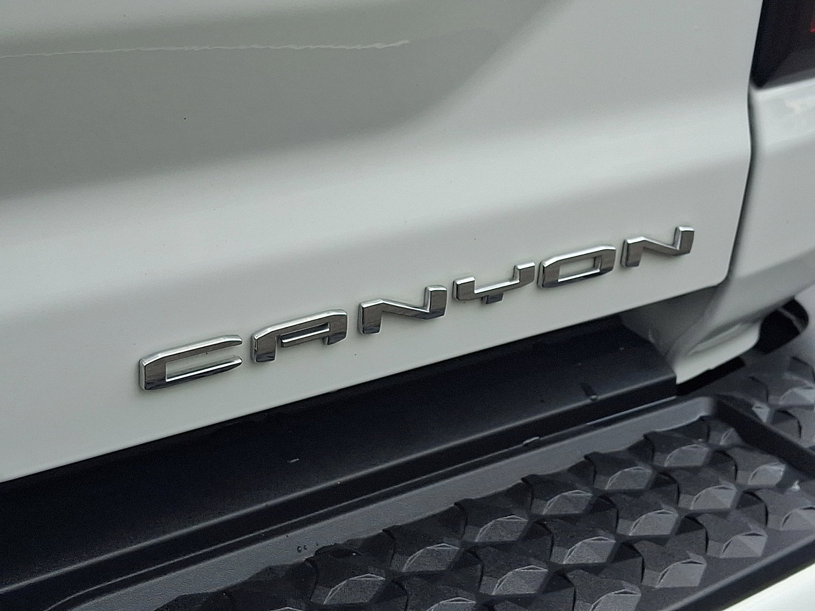 Used 2023 GMC Canyon Denali AWD/4WD image 30