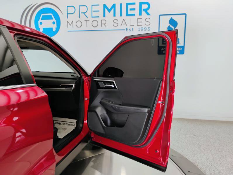 Used 2024 Mitsubishi Outlander ES FWD image 55