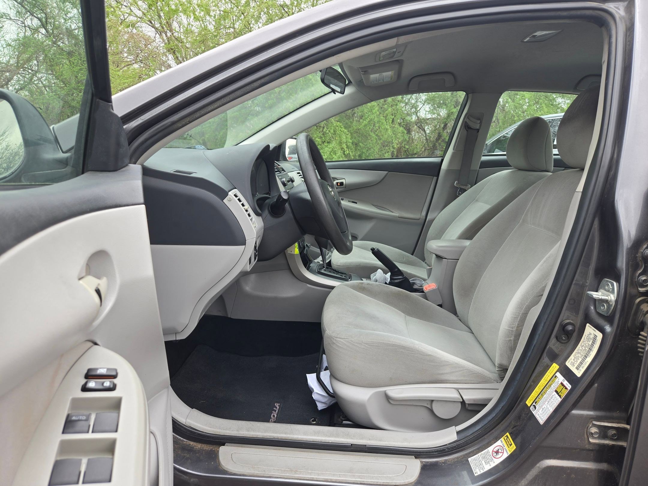 Used 2013 Toyota Corolla L image 7