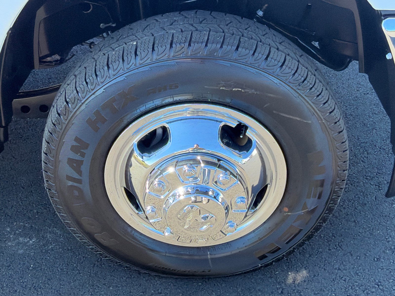 New 2027 RAM 3500 Tradesman w/ Chrome Appearance Group A AWD/4WD image 12