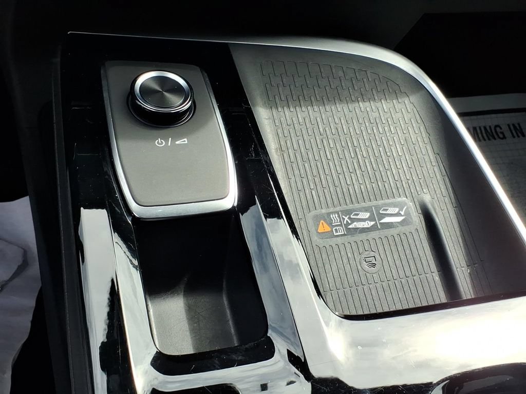Certified 2025 Buick Enclave Preferred AWD/4WD image 20