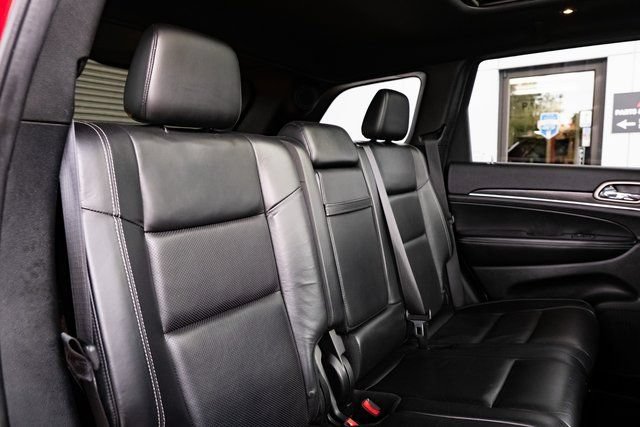 Used 2017 Jeep Grand Cherokee Limited w/ Luxury Group II AWD/4WD image 25