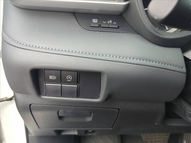 Used 2023 Toyota Highlander L AWD/4WD image 13