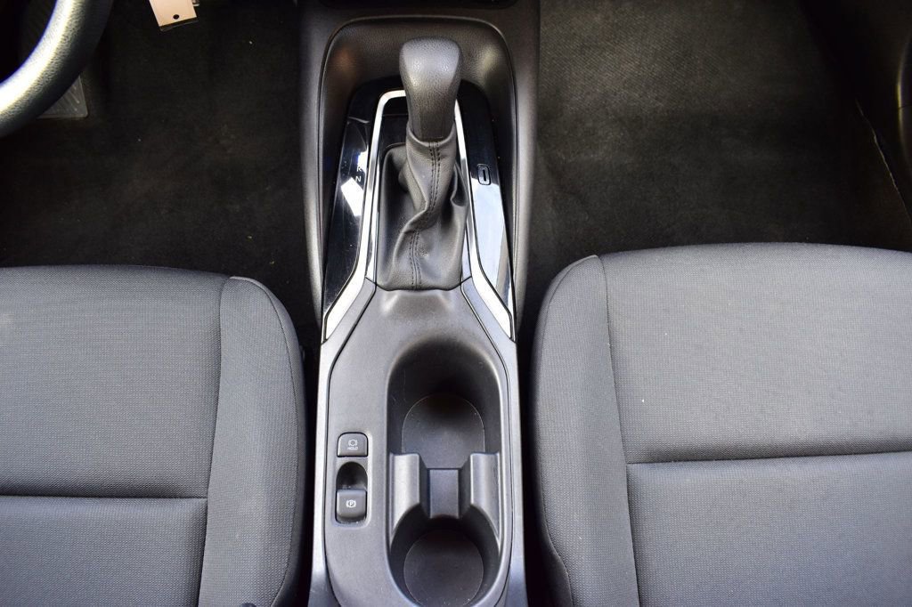 Used 2024 Toyota Corolla LE image 28