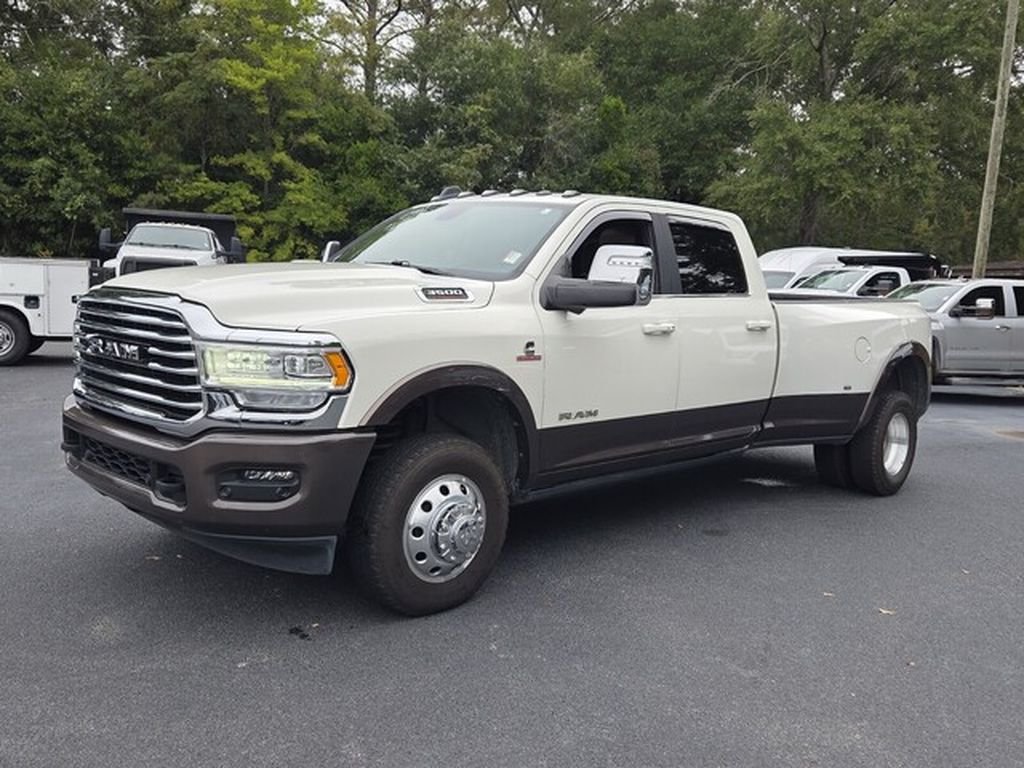 Used 2024 RAM 3500 Limited w/ Towing Technology Group AWD/4WD image 3