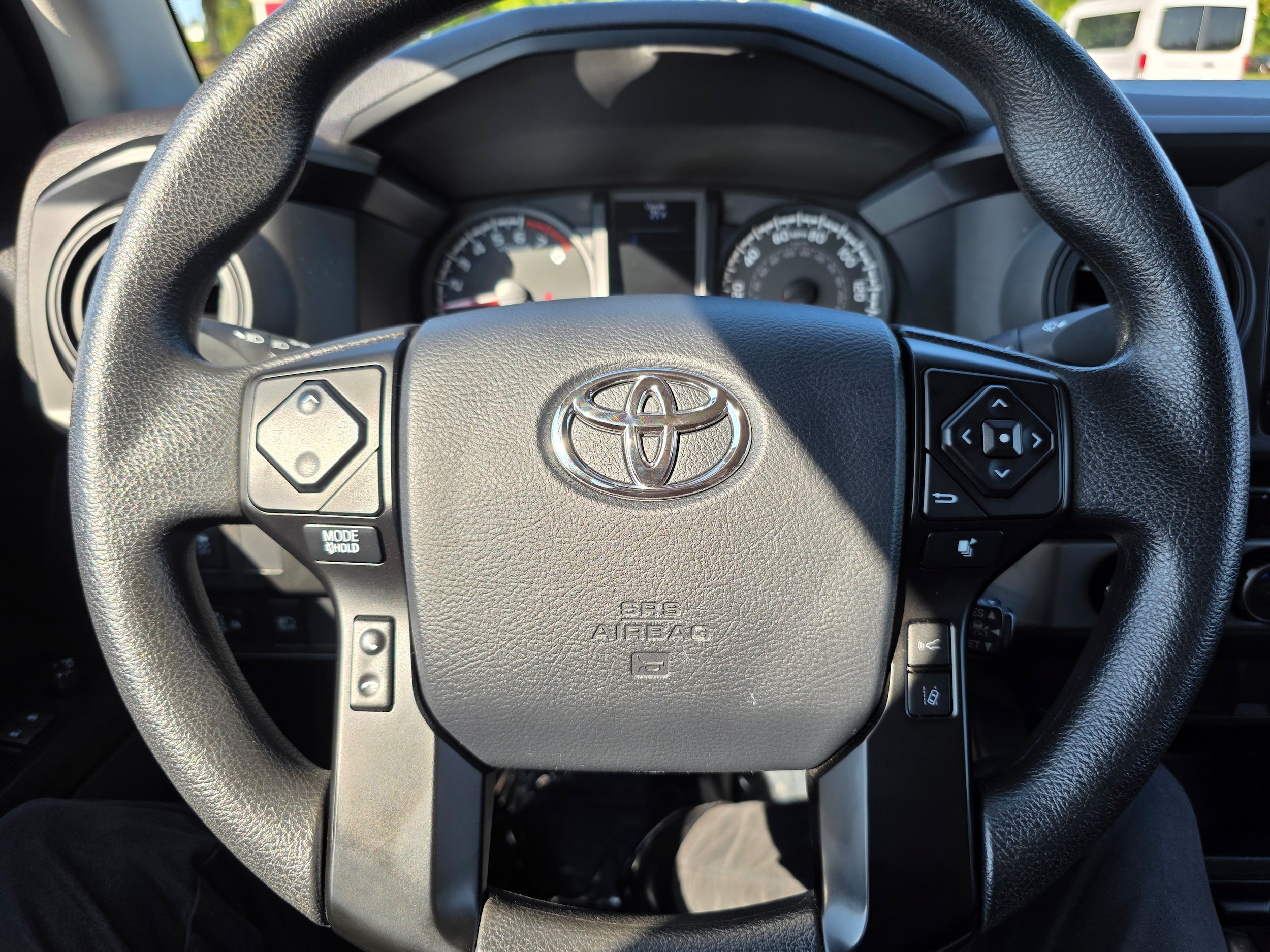 Used 2023 Toyota Tacoma SR AWD/4WD image 15