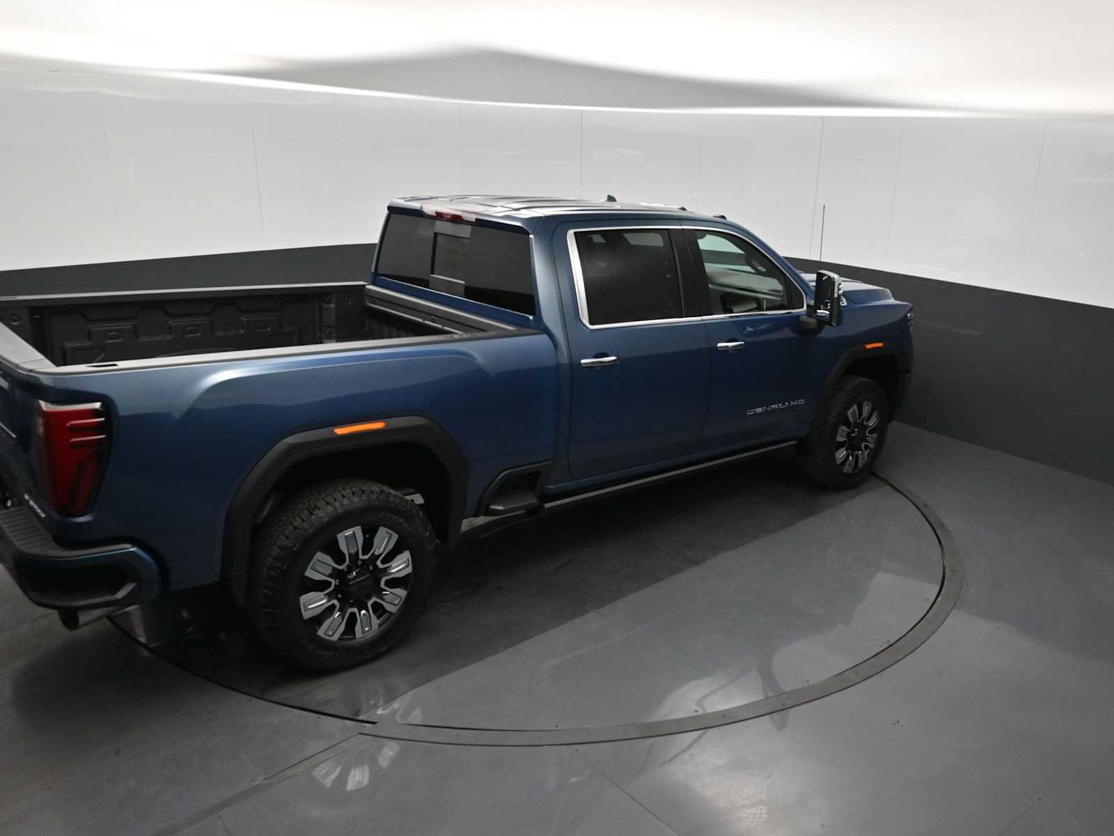 New 2026 GMC Sierra 2500 Denali w/ Denali Reserve Package image 31