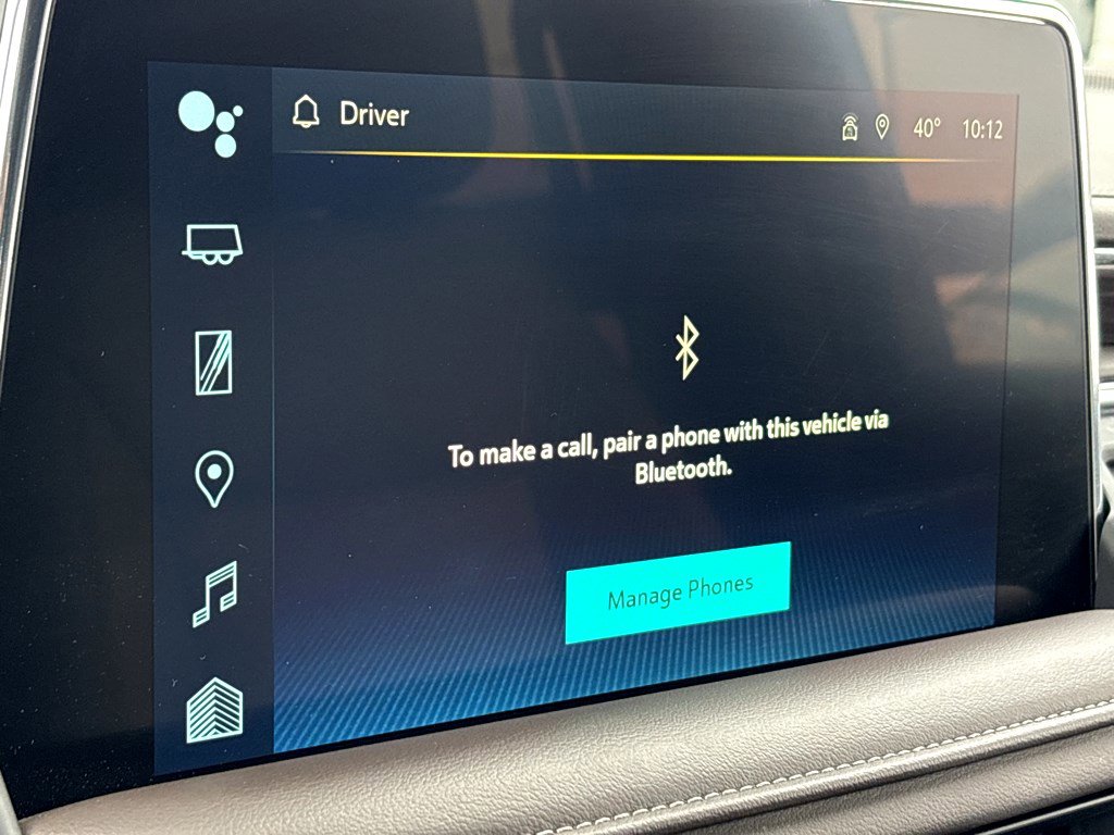 Used 2024 Chevrolet Suburban LT image 7