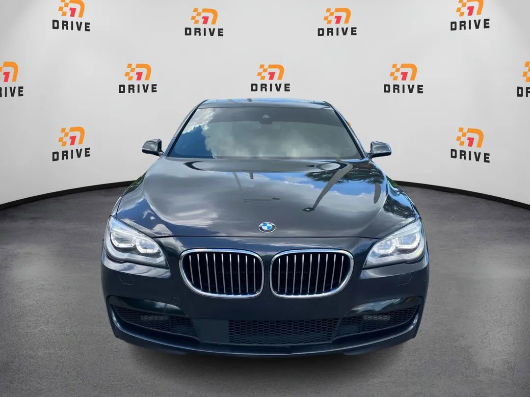 Used 2015 BMW 750Li RWD image 8