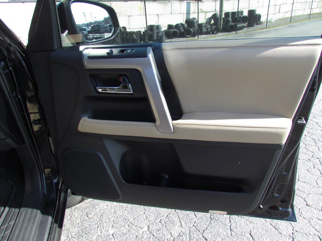 Used 2015 Toyota 4Runner SR5 image 18