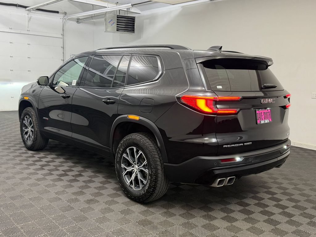 Used 2025 GMC Acadia AT4 AWD/4WD image 3