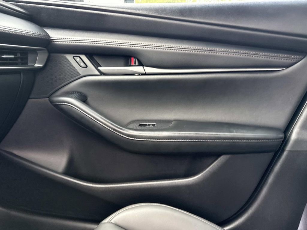 Certified 2025 MAZDA MAZDA3 s FWD image 26