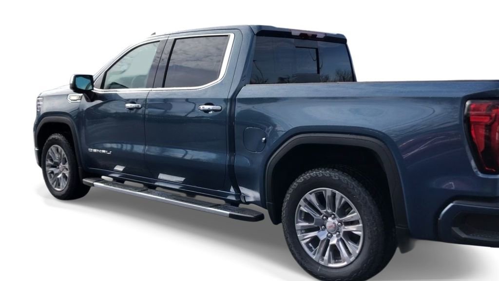 Used 2024 GMC Sierra 1500 Denali AWD/4WD image 5