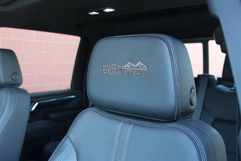 Used 2024 Chevrolet Silverado 2500 High Country w/ High Country Premium Package image 37