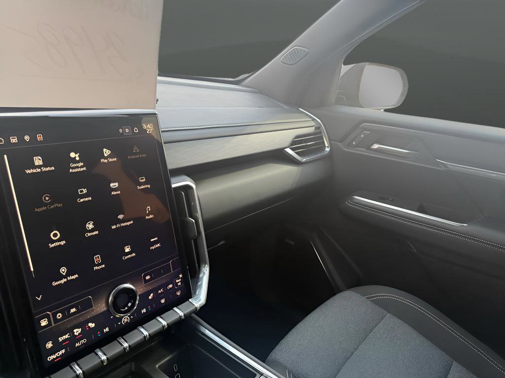 Certified 2025 GMC Acadia Elevation image 25