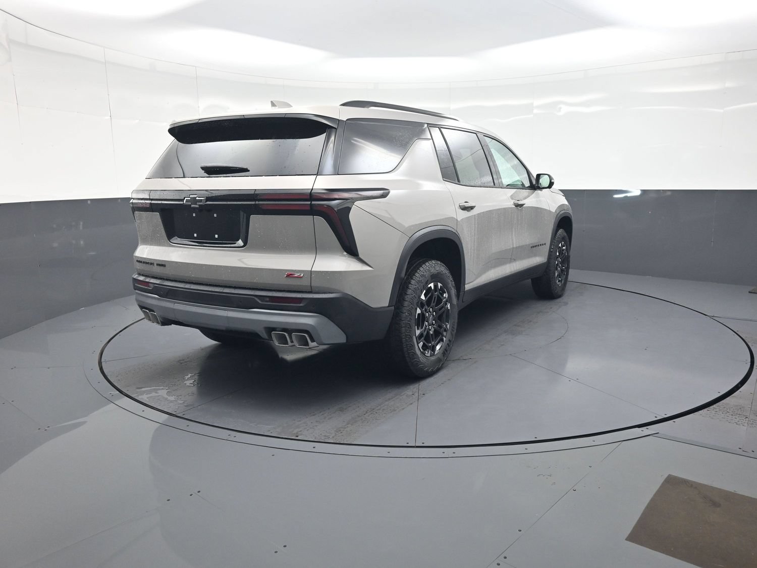 New 2027 Chevrolet Traverse Z71 w/ Driver Confidence Package AWD/4WD image 3