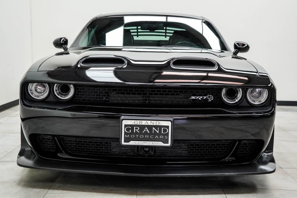 Used 2019 Dodge Challenger SRT Hellcat image 6