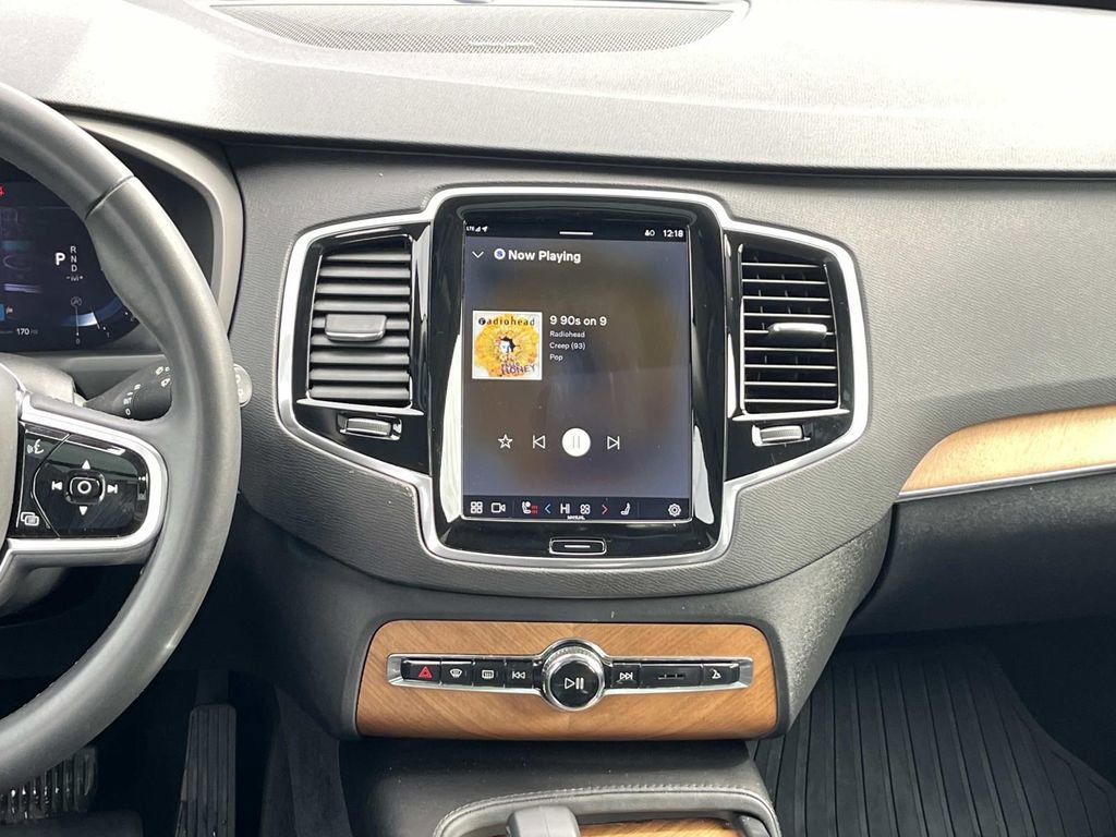 Used 2023 Volvo XC90 B6 Plus w/ Protection Package image 16