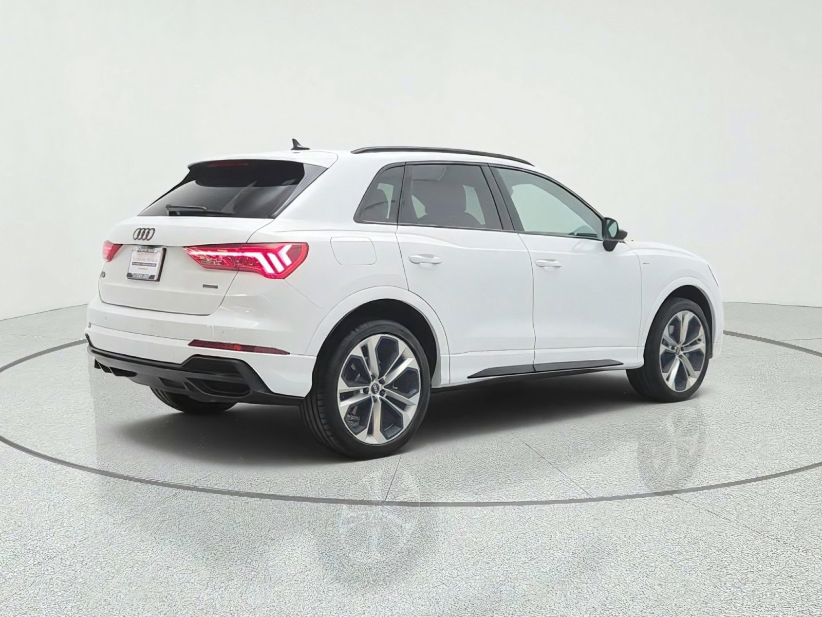 Used 2022 Audi Q3 2.0T Premium Plus AWD/4WD image 5