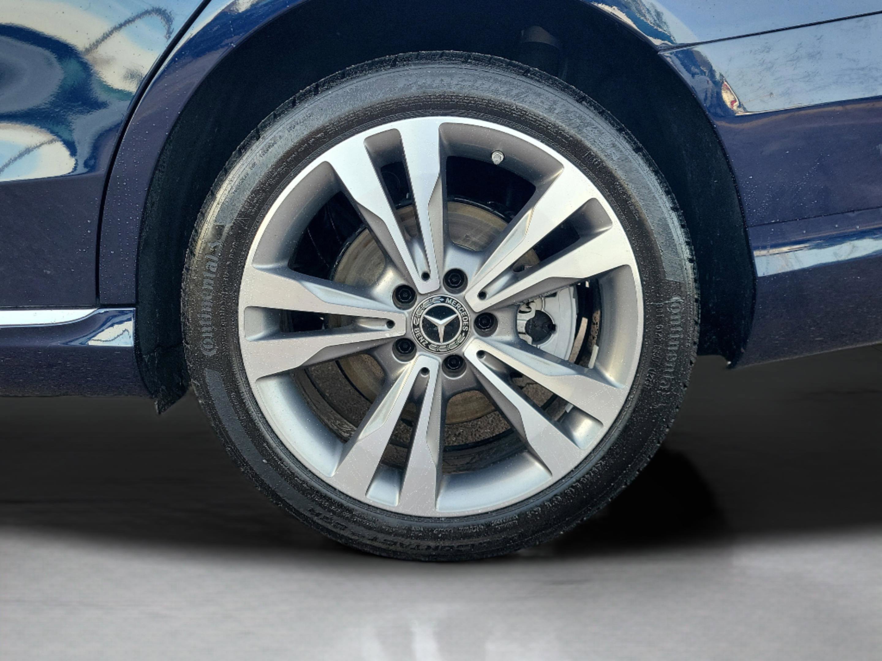 Used 2020 Mercedes-Benz C 300 C 300 image 5