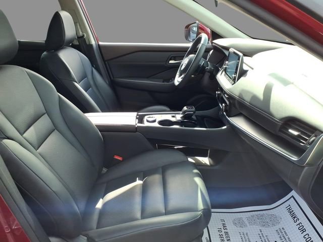 Used 2023 Nissan Rogue SV w/ SV Premium B Package image 13
