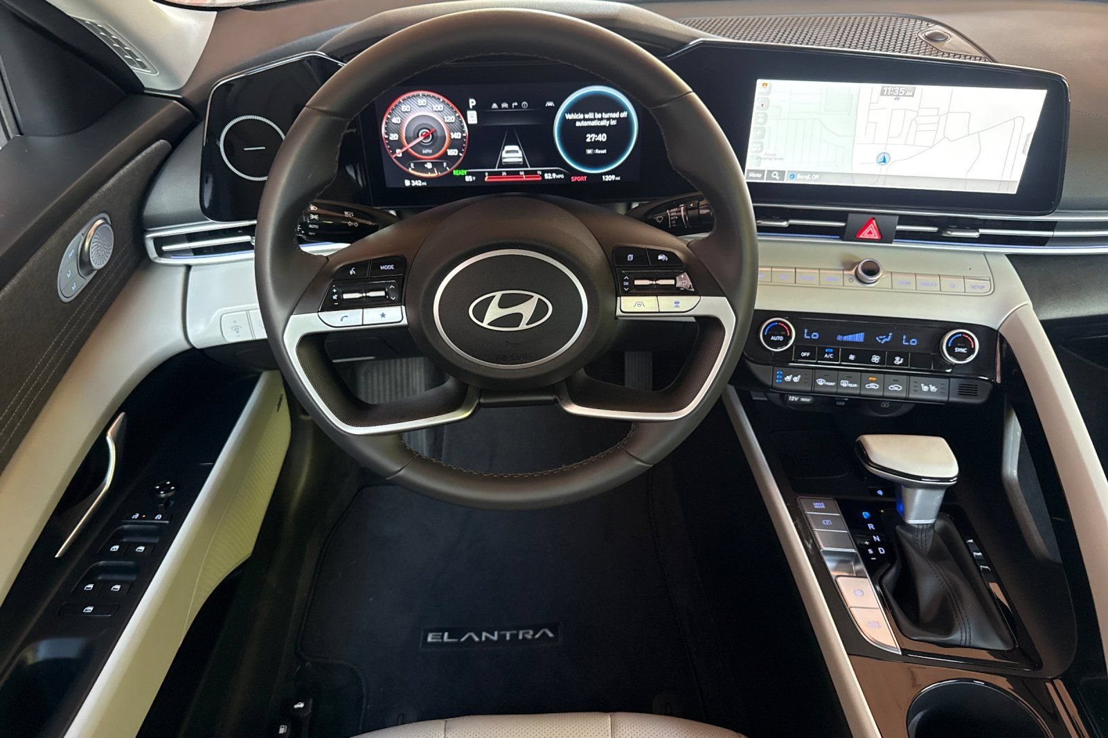 Used 2025 Hyundai Elantra Limited FWD image 18