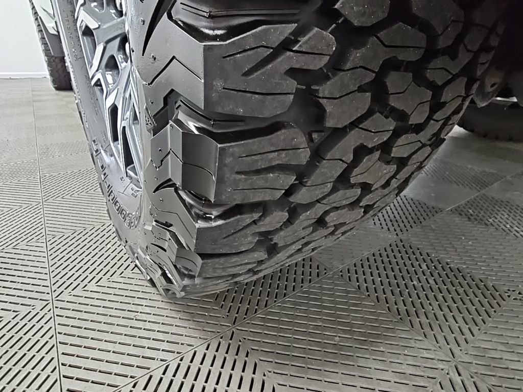 Used 2024 Chevrolet Colorado Z71 image 45