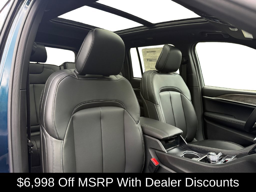 New 2026 Jeep Grand Cherokee Limited w/ Limited Altitude Package AWD/4WD image 15