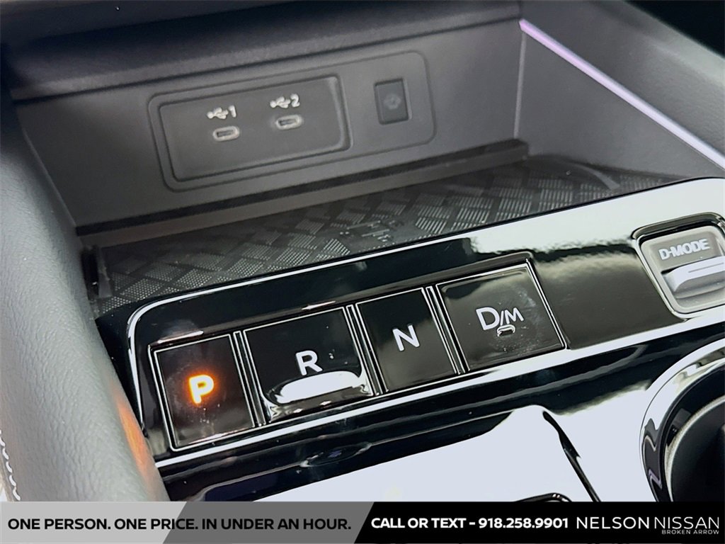 New 2025 Nissan Murano SL image 17