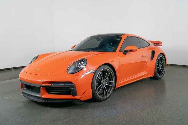 Used 2022 Porsche 911 Turbo S image 4