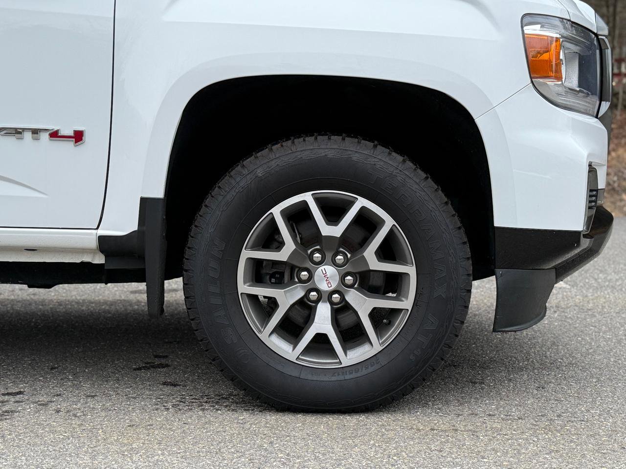 Used 2021 GMC Canyon AT4 image 10