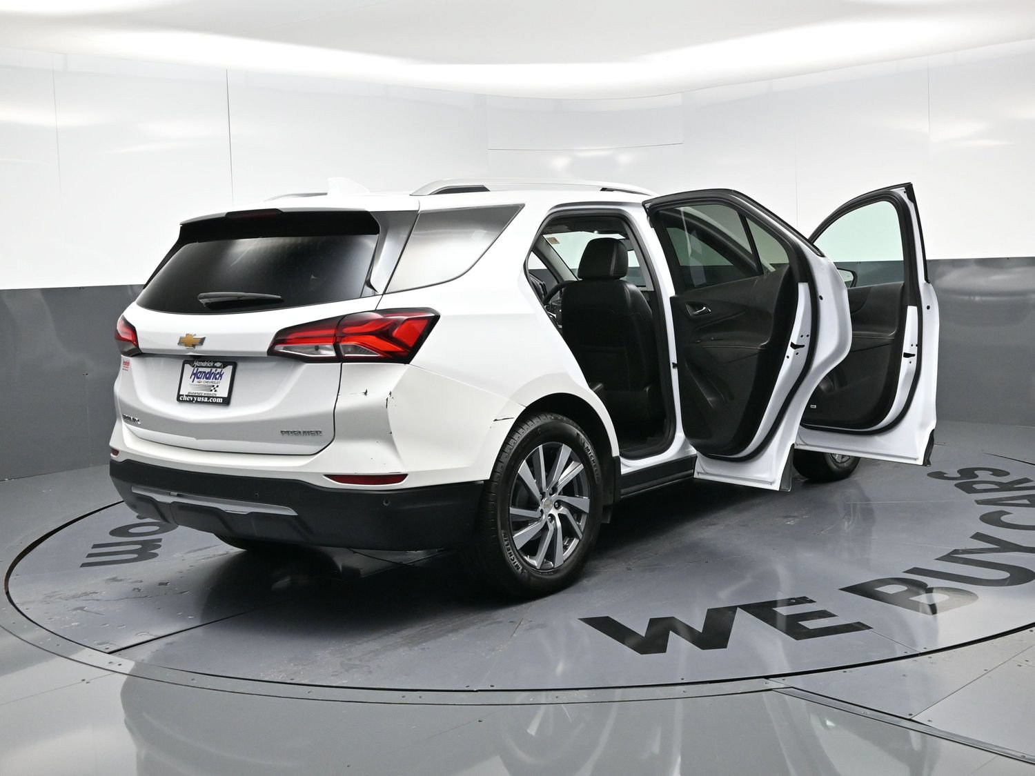 Used 2024 Chevrolet Equinox Premier FWD image 27