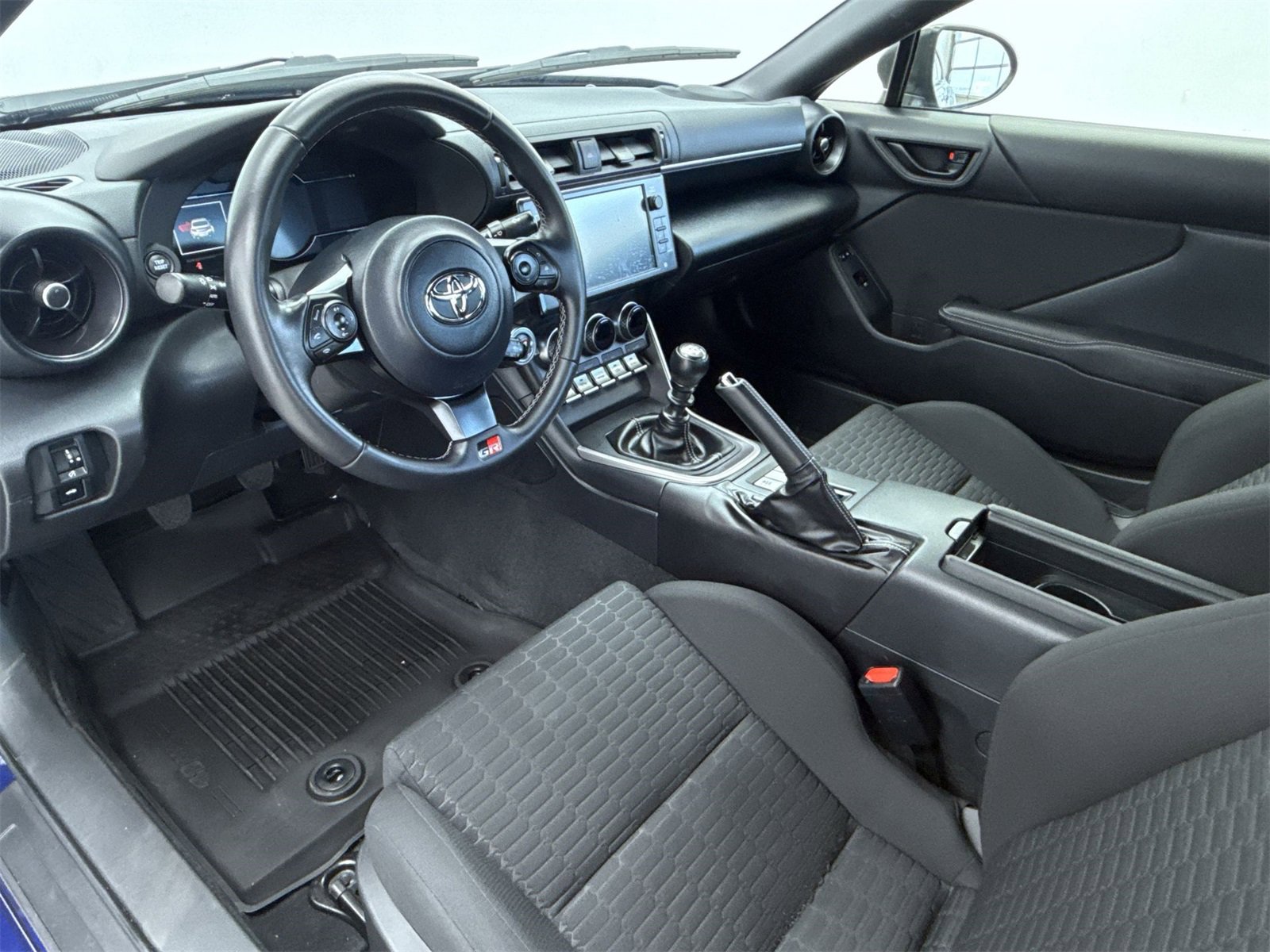 Used 2025 Toyota GR86 image 12